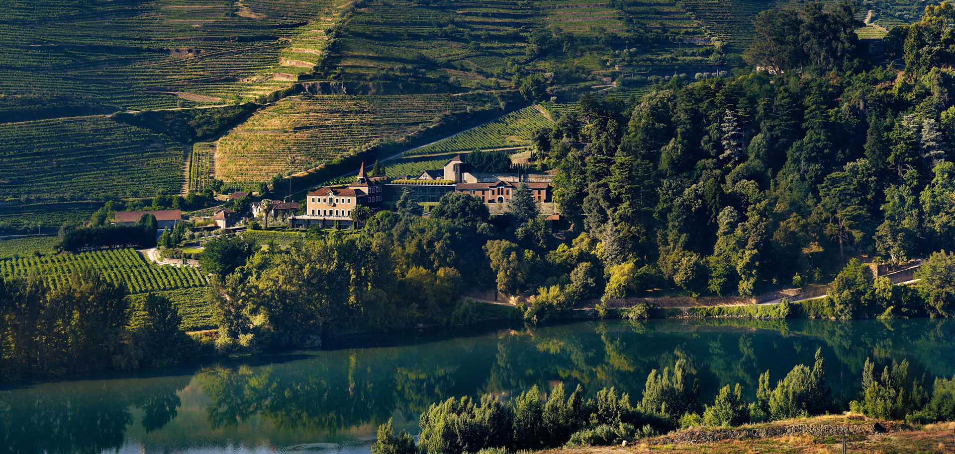 douro-valley-portugal-six-senses-douro-valley-from-the-west-panorama-banner